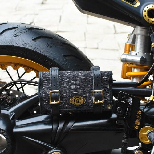 Waterproof tool bag (Dimensions: 19cm wide * 10cm high)