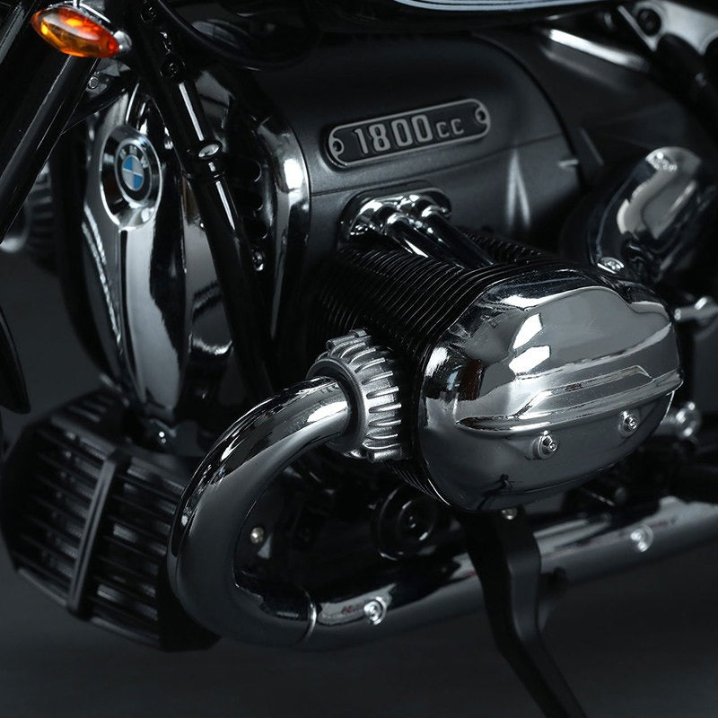 1/9 BMW R 18 Heritage Cruiser Motorcycle Assembly Model