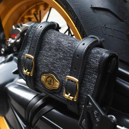 Waterproof tool bag (Dimensions: 19cm wide * 10cm high)