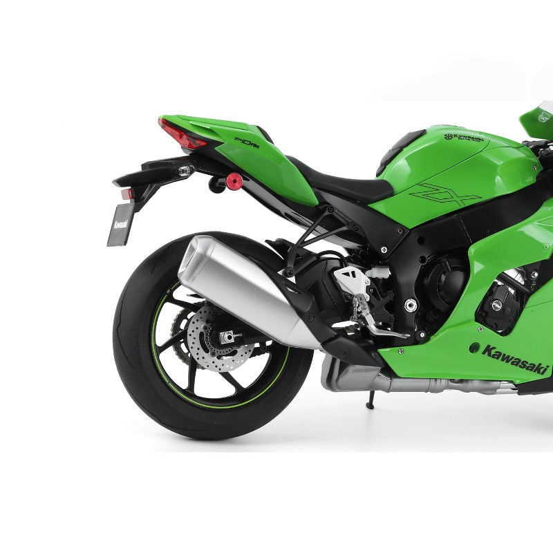 1/9 Kawasaki Ninja ZX-10RR Model Kit