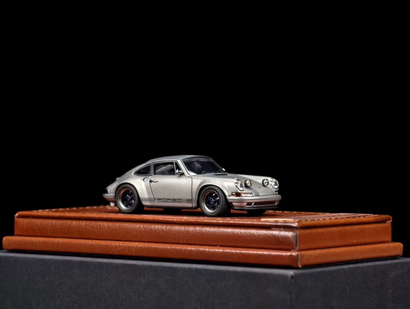 1/64 Porsche Singer 911 Coupe Resin Car Model