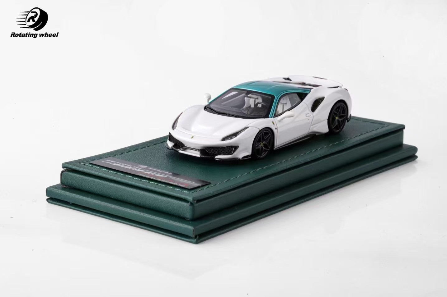 488 Pista Coupe Hardtop Resin Car Model