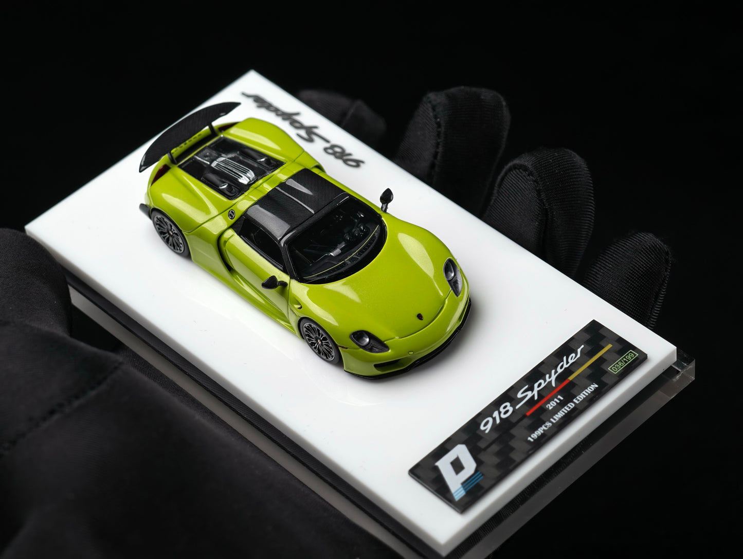 1:64 Porsche 918 resin car model