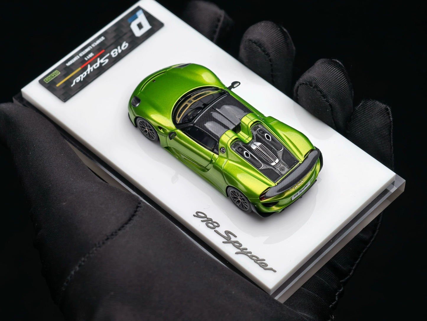 1:64 Porsche 918 resin car model